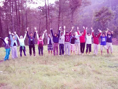 Teman-teman kelas Bajigur Libanon.