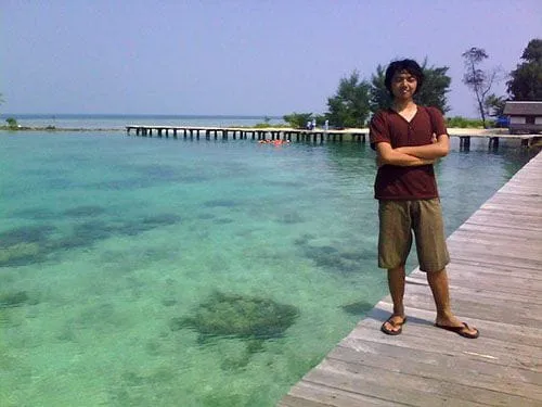 Febri di atas Jembatan Cinta, Pulau Tidung.