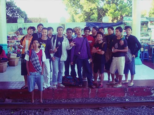 Sampai di stasiun Lempuyangan.