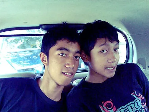 Eza & Uus.