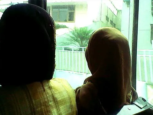 Suasana di dalam bus Damri.