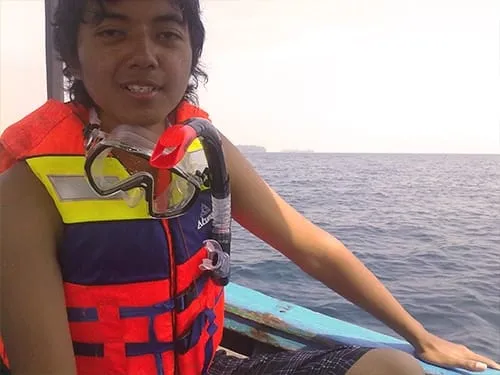 Febri menggigil kedinginan.