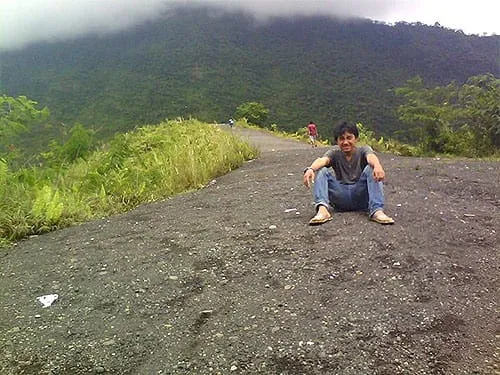 Susana bibir dinding Kawah Galunggung.