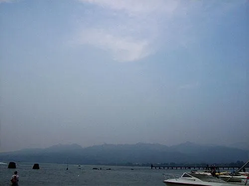 Pemandangan lepas Pantai Carita.