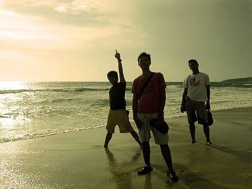Berpose di Pantai Pangumbahan.