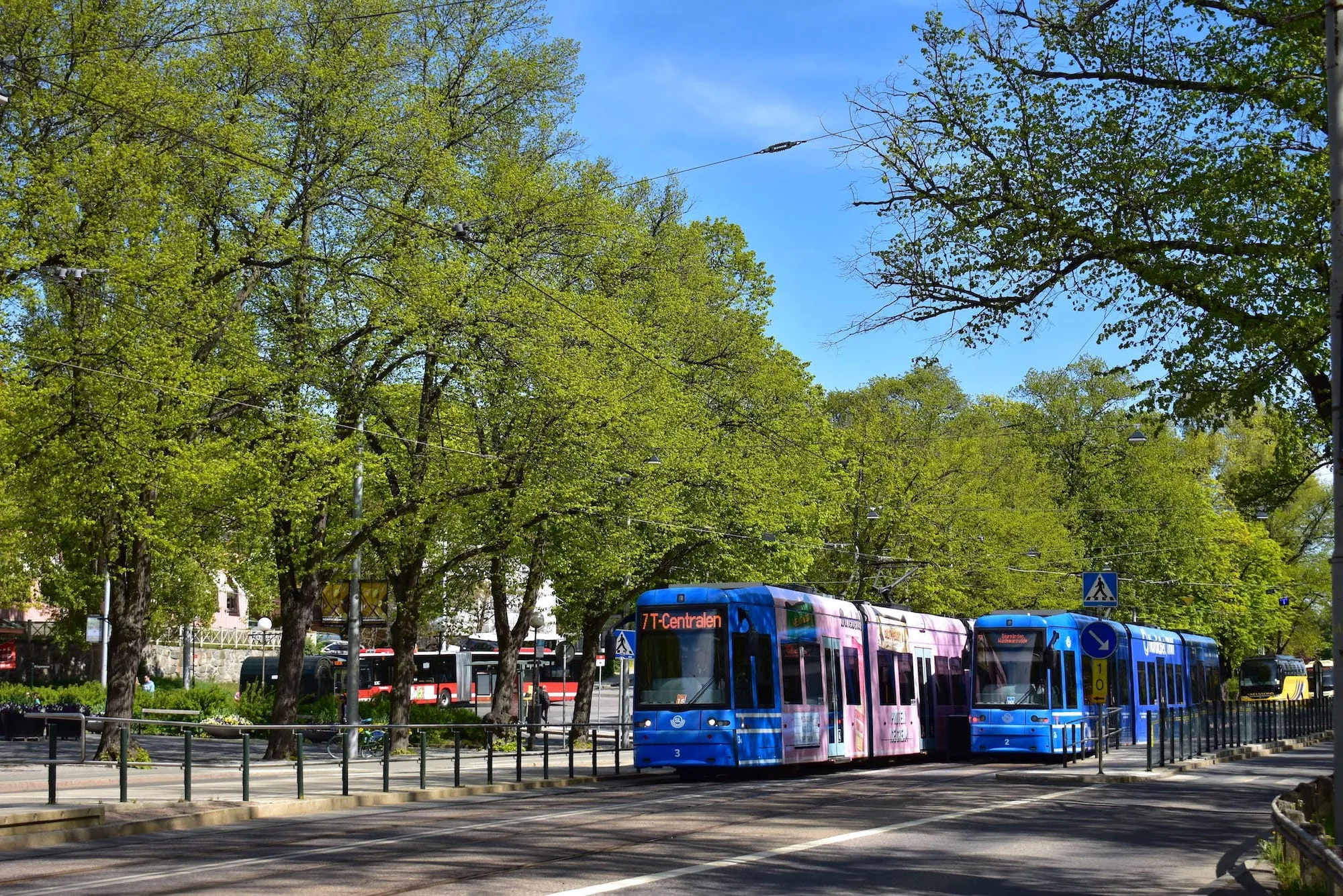 Tram nomor 7 yang melayani rute T-Centralen-Waldemarsudde.