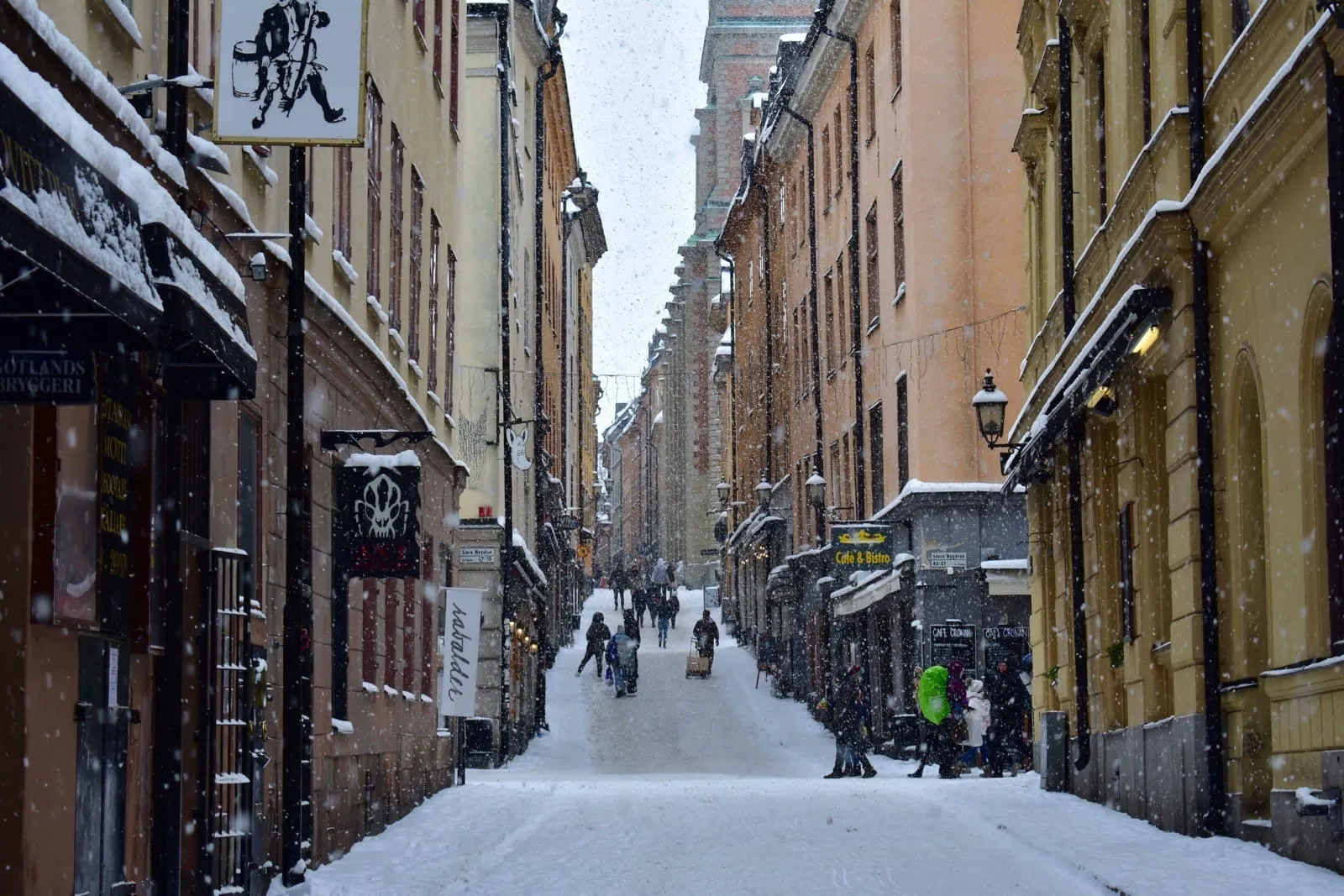 Suasana di Gamla Stan—kota tua.