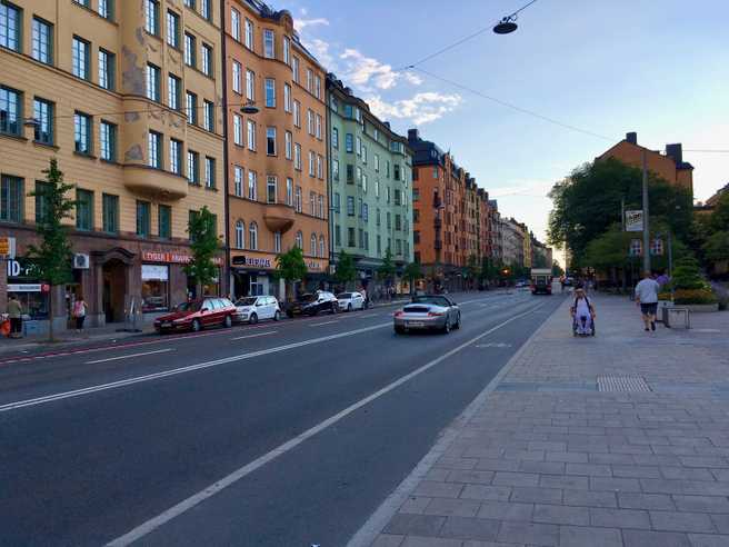 Suasana di Jalan Hornsgatan, Stockholm.
