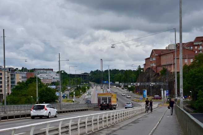 Suasana jembatan Liljeholmsbron.